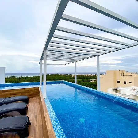 Best Studio At 5Th Ave With Pool Gym Steps To Beach